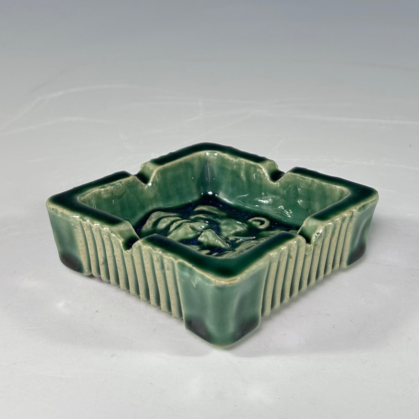 PICKLE GREEN SCHMUTZ-TRAY