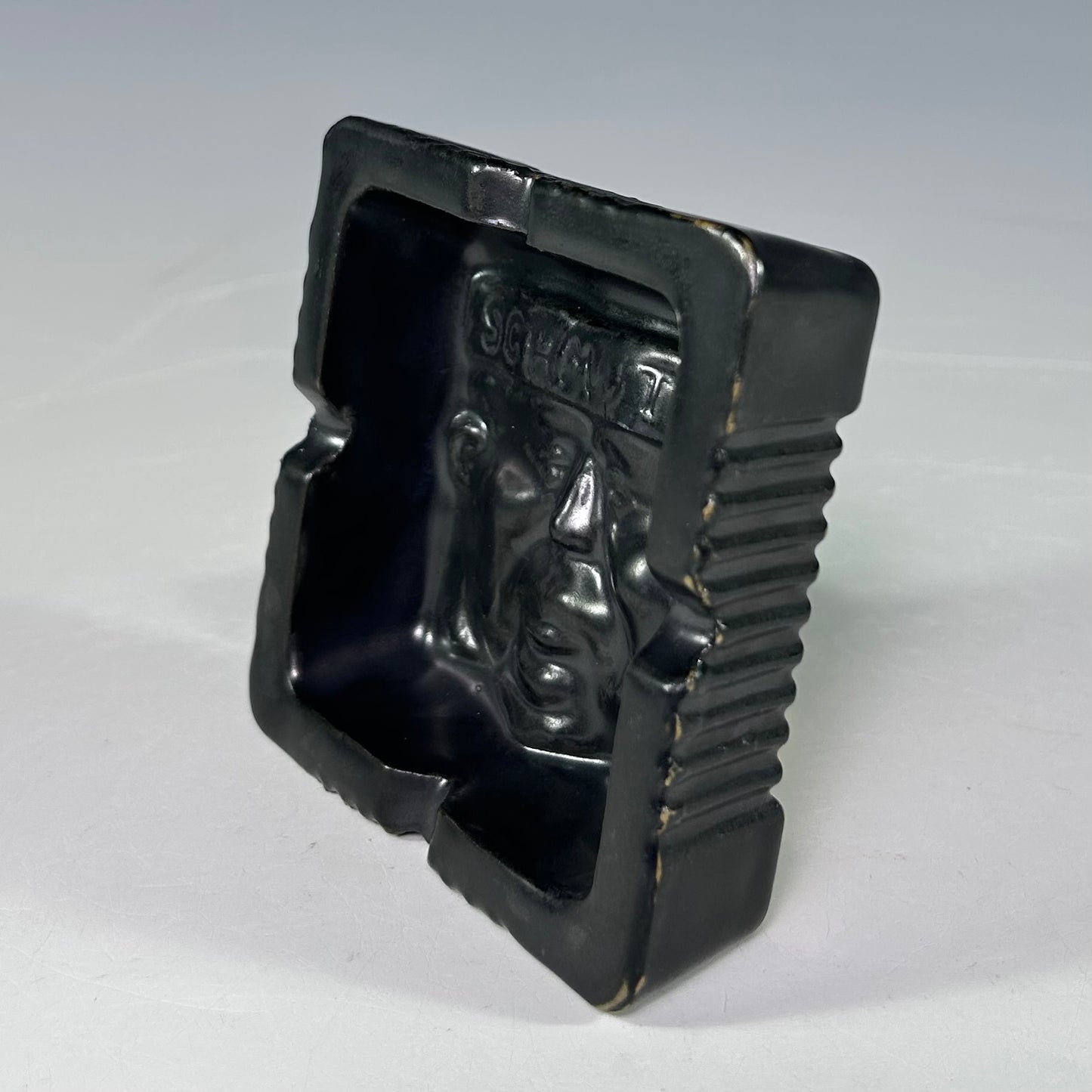 BLACK METAL SCHMUTZ-TRAY