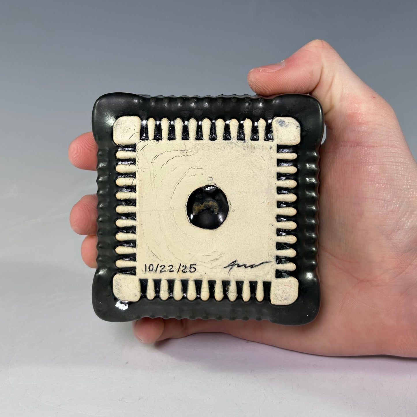 PHAT BLACK SCHMUTZ-TRAY