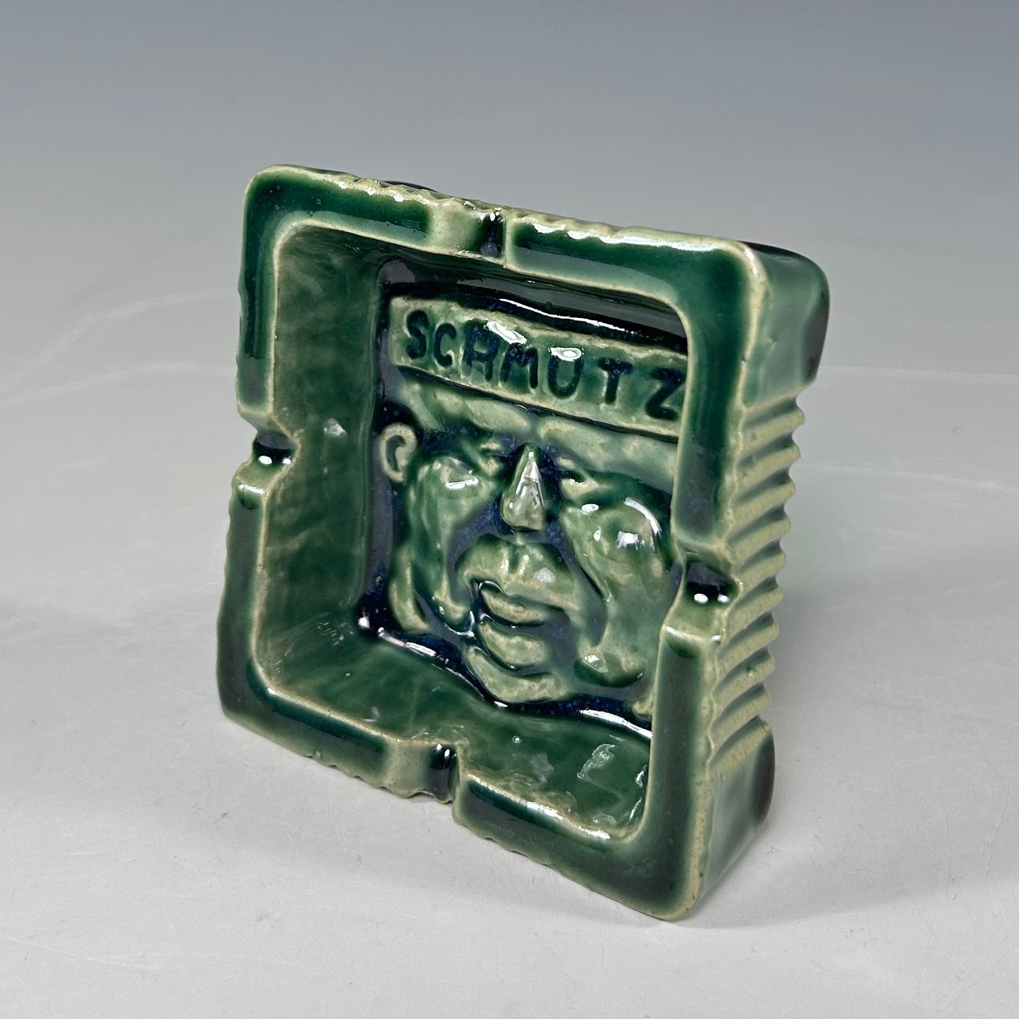 PICKLE GREEN SCHMUTZ-TRAY